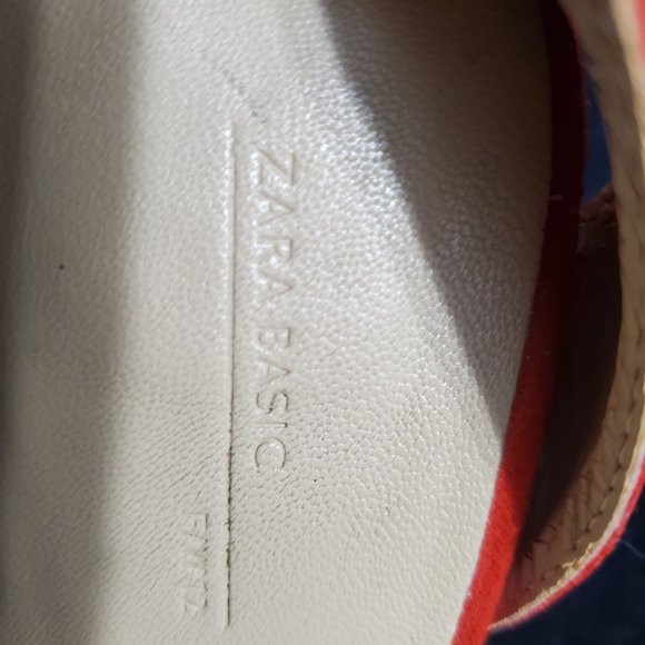 Zara Basic Red Velvet 3" Pumps with Ankle Strap In PRISTINE Condition Size 37 - Picture 6 of 7